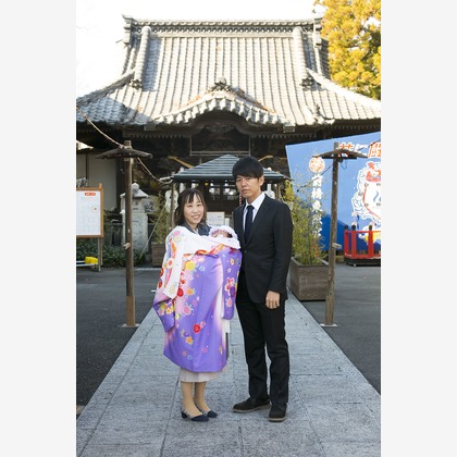 タカラモノ.foto　群馬の出張撮影カメラマンが出張撮影した「赤ちゃん・お宮参り出張撮影」の家族写真