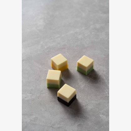 山﨑さと子が撮影したウェディングや家族、ビジネスの写真