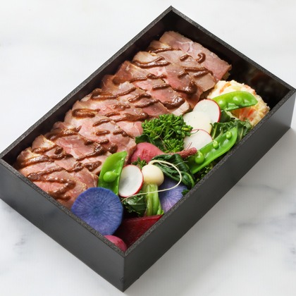 森安　照が撮影したウェディングや家族、ビジネスの写真