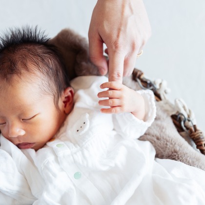 シコロハルナが撮影したニューボーンフォト/家族写真の出張撮影の写真