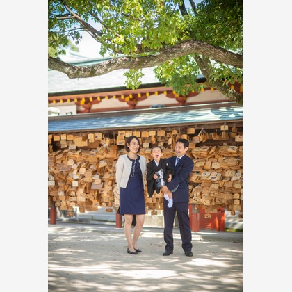 竹部 祐樹が出張撮影した防府天満宮, 足首, 人間の足などが写った「七五三＠防府天満宮」の家族写真