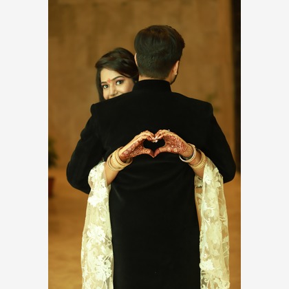 Photo of :albumName taken by Picsaura Studio