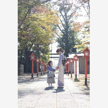 Photographer YUUKIが出張撮影した色合いと色合い, お祝い, 中国建築などが写った「七五三_5歳」の家族写真