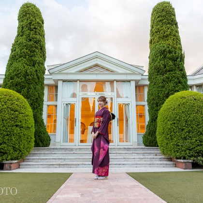 大森光太郎・K-PHOTOが出張撮影したYokohama Ukai-Tei, バトリョハウス, スポーツ会場などが写った「成人式撮影」の家族写真