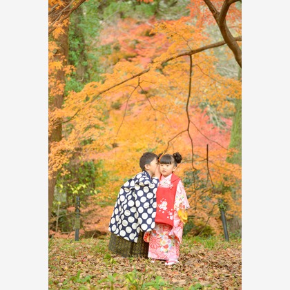 photograph K STYLEが出張撮影した「仲良し兄妹の七五三」の家族写真
