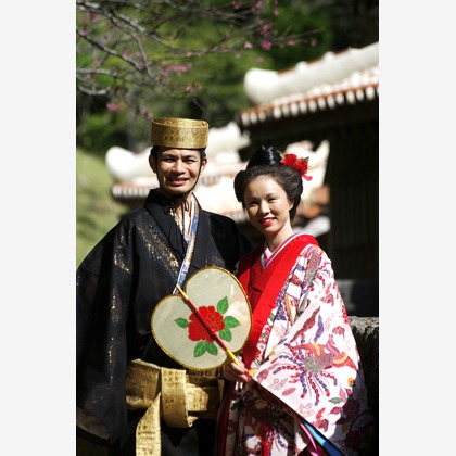 琉球幻想写真ウェディングフォト沖縄が撮影したウェディングや家族、ビジネスの写真