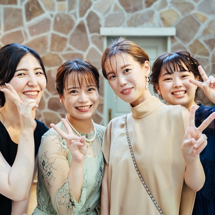 この写真は、出張撮影(家族写真(キッズ,ベビーフォト))のアルバム「ファミリー/ウェディング」にある写真の1枚で、家族写真(キッズ,ベビーフォト)などが写っています。<br>「ファミリー/ウェディング」では他にも:albumPhotoCount枚の家族写真を見ることができます。撮影者は鈴木雅人です。カメラマンのプロフィールページで、家族写真(キッズ,ベビーフォト)撮影の口コミやおすすめコメントを見ることができます。