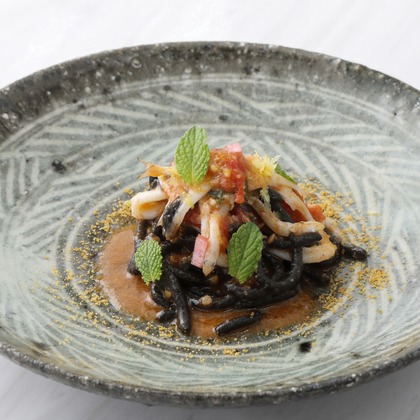 森安　照が撮影したウェディングや家族、ビジネスの写真