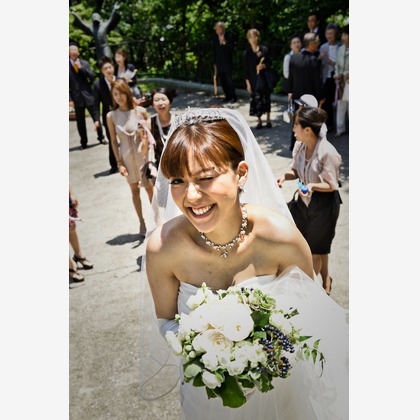 1978 ( Mille Neuf Cents Soixante-dix-huit) が撮影したウェディングや家族、ビジネスの写真