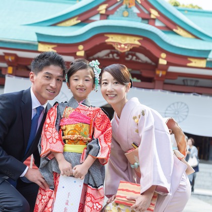 出張撮影ななが出張撮影した自然の中の人々, お宮参り衣装, 人間が写った七五三フォトの写真