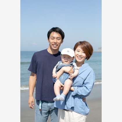 眞田 厚司が出張撮影したペンギン, スポーツグループ, イヌ科などが写った「家族写真・子供写真」の家族写真