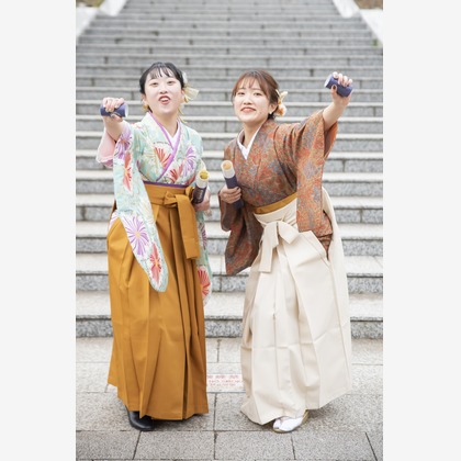 山下　剛が出張撮影した「卒業フォト」の家族写真