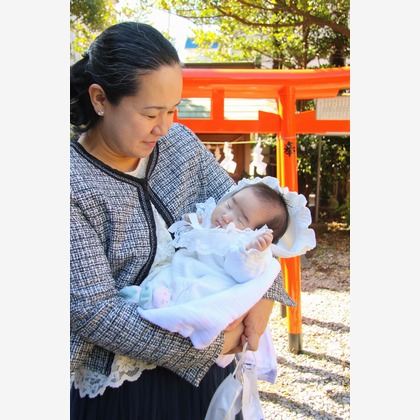 出張撮影　FotoMatograph　間藤　恒が出張撮影したKurihamaten Shrine, ストリートファッション, 適応などが写った「21.10.29-松下様　久里浜天神社」の家族写真