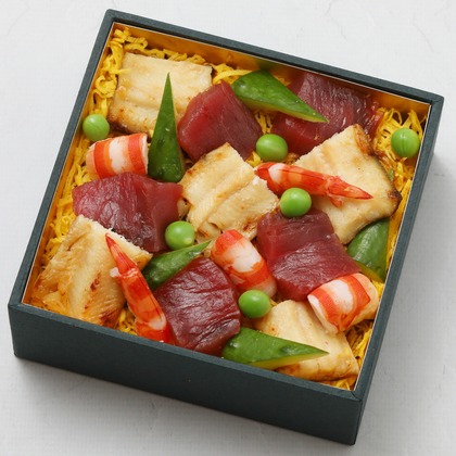 森安　照が撮影したウェディングや家族、ビジネスの写真