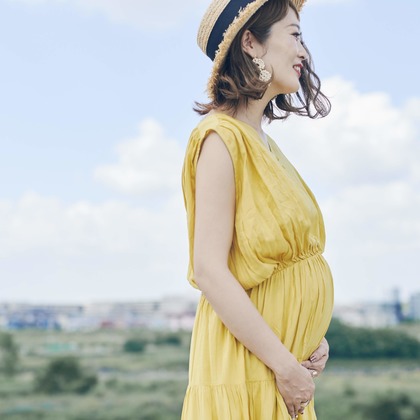 NISHIMURA AKINOBUが出張撮影したストリートファッション, 自然の中の人々, ジョイントなどが写った「初夏のマタニティフォト@二子玉川公園」の家族写真