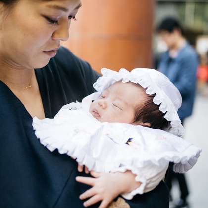 植村由理が出張撮影した「お宮参り　＠水天宮」の家族写真