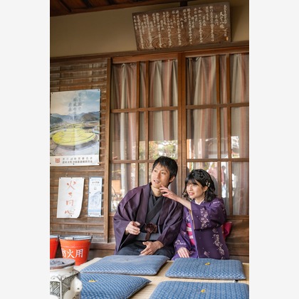 takumatravelが出張撮影した着物, 衣装/コスチューム, 赤が写った旅行先の記念撮影の写真