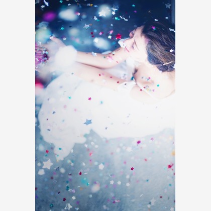 Photo of pre-wedding dress taken by sail