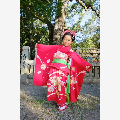 高夏写真店が出張撮影した「七五三の撮影」の家族写真