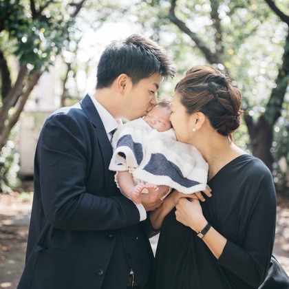 植村由理が出張撮影した「お宮参り　＠水天宮」の家族写真