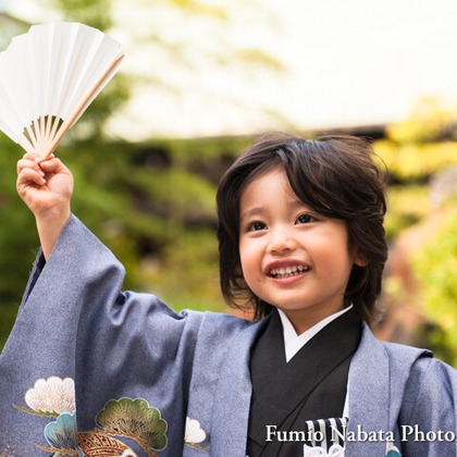 名畑文巨写真事務所が出張撮影した「出張撮影七五三・お宮詣り」の家族写真