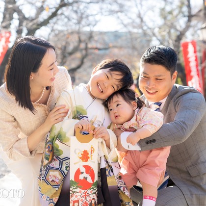 大森光太郎・K-PHOTOが出張撮影した「七五三撮影」の家族写真