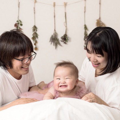 この写真は、出張撮影(家族写真(キッズ,ベビーフォト))のアルバム「一般出張撮影」にある写真の1枚で、家族写真(キッズ,ベビーフォト)などが写っています。<br>「一般出張撮影」では他にも:albumPhotoCount枚の家族写真を見ることができます。撮影者はAXiS Photo Servise 藤井靖史です。カメラマンのプロフィールページで、家族写真(キッズ,ベビーフォト)撮影の口コミやおすすめコメントを見ることができます。