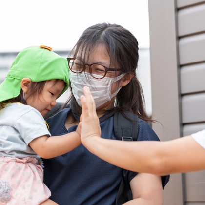 T.Matsumuraが出張撮影した甘いひよこ, 鍛冶池キャンプ場, ローラースポーツなどが写った「運動会（保育園）」の家族写真