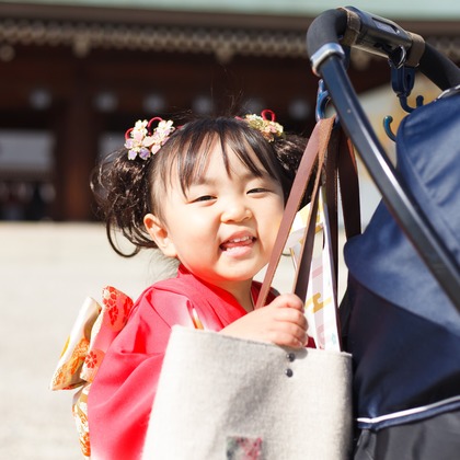 中井企画が出張撮影したネクタイ, フラッシュ撮影, ストリートファッションなどが写った「七五三(奈良)」の家族写真