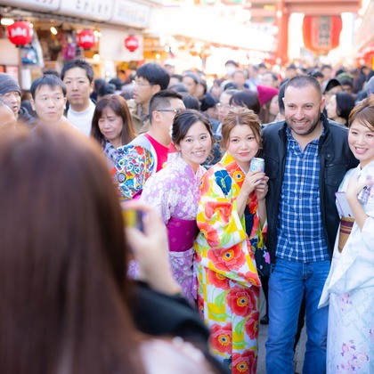 T.Matsumuraが出張撮影した「卒業旅行（着物）」の家族写真