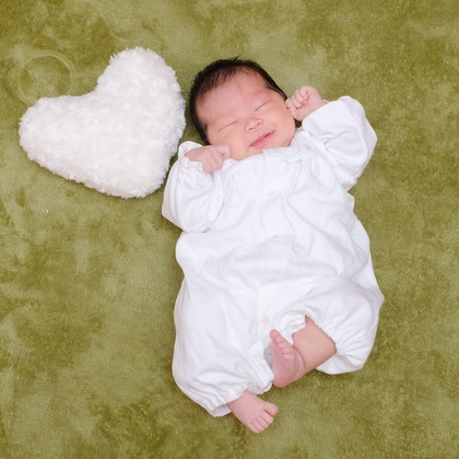 高夏写真店が撮影したニューボーンフォトの写真