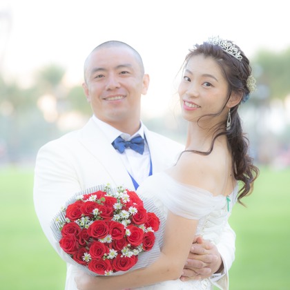 踊るカメラマンAKIRAが撮影したウェディングや家族、ビジネスの写真