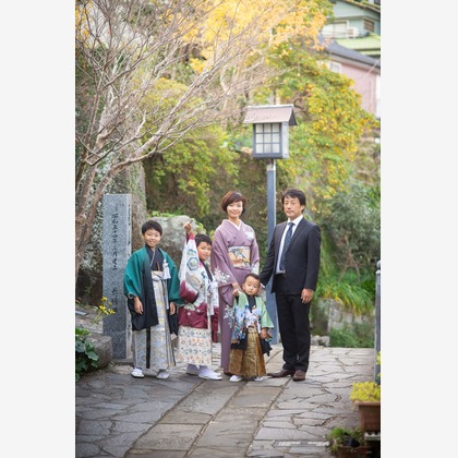 竹部 祐樹が出張撮影したタウン, 神社, 建物が写ったエンゲージメントフォトの写真