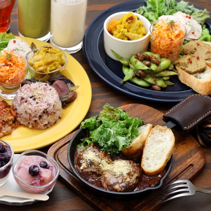 森安　照が撮影したウェディングや家族、ビジネスの写真