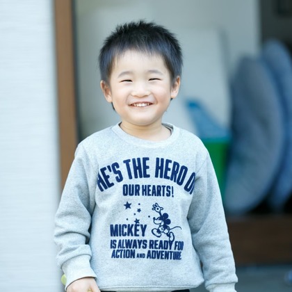 Chihiro Photographyが出張撮影したスイング, 家族一緒に写真を撮る, 自然の中の人々などが写った「家族の記念写真」の家族写真