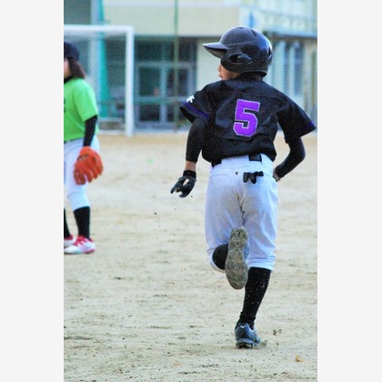 間地大輔が出張撮影したソフトボールバット, スポーツユニフォーム, スポーツ用品が写ったその他の写真