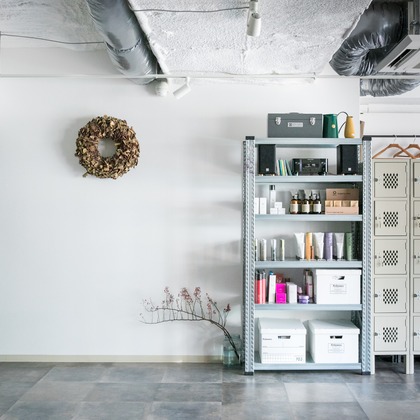 德永三千代が撮影した「ショップ・サロン」の写真