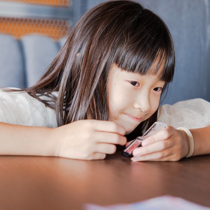 ちずカメラが出張撮影したワンピース, 荷物とバッグ, 赤ちゃん・幼児服などが写った「子供達」の家族写真