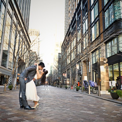 1978 ( Mille Neuf Cents Soixante-dix-huit) が撮影したウェディングや家族、ビジネスの写真