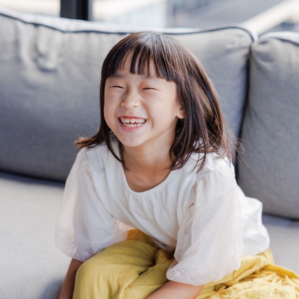 ちずカメラが出張撮影したワンピース, 荷物とバッグ, 赤ちゃん・幼児服などが写った「子供達」の家族写真