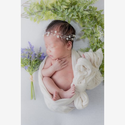 村井 智久が撮影したニューボーンフォトの写真