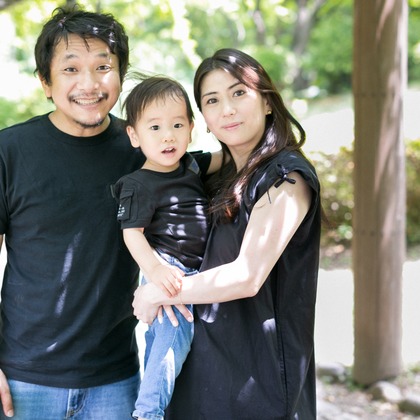 Yuki Shimada Photographyが出張撮影した家族写真, 植物学, お誕生日などが写った「お誕生日記念フォト」の家族写真