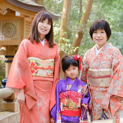 高夏写真店が出張撮影した「七五三の撮影」の家族写真
