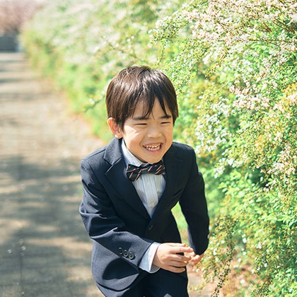 Tatsuyaが出張撮影した全体, 赤ちゃん・幼児服, 襟などが写った「家族写真撮影」の家族写真