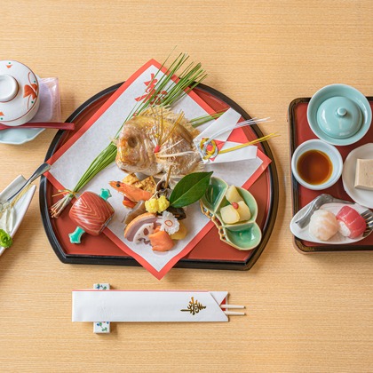 高木勇斗が出張撮影した「お食い初め」の家族写真