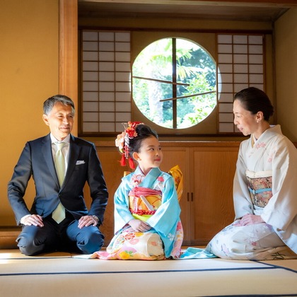 大森光太郎・K-PHOTOが出張撮影した「七五三撮影」の家族写真