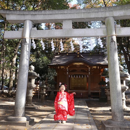 Kan Suzuki  photographyが出張撮影した家族写真, 植物, 七五三が写ったエンゲージメントフォトの写真
