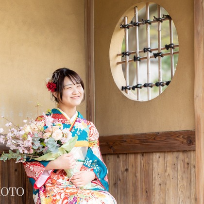 大森光太郎・K-PHOTOが出張撮影した「成人式撮影」の家族写真