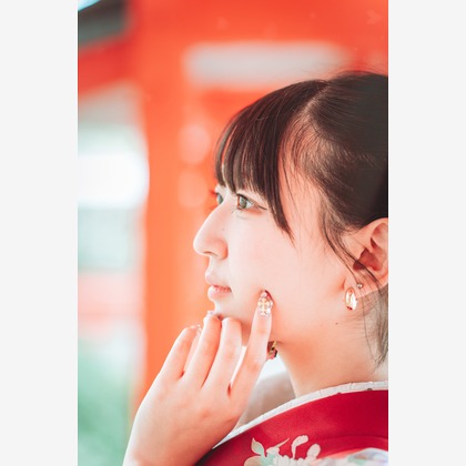 伊藤雄太写真館が出張撮影した唇, 姫カット, 良いですなどが写った「成人式前撮り撮影」の家族写真