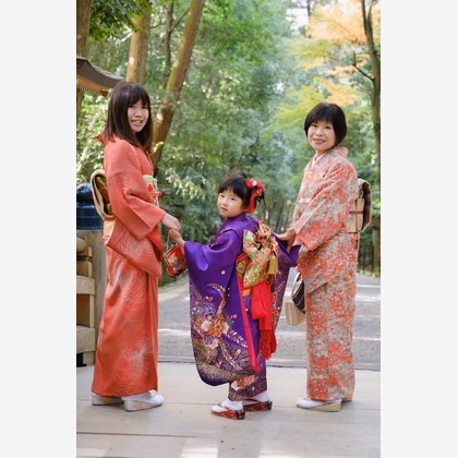 高夏写真店が出張撮影した「七五三の撮影」の家族写真
